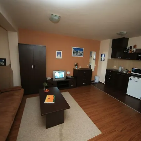 Studio Royal Tower *